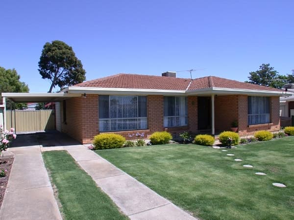 8 Carrai Close, North Tamworth, NSW, 2340, North Tamworth - Image 1