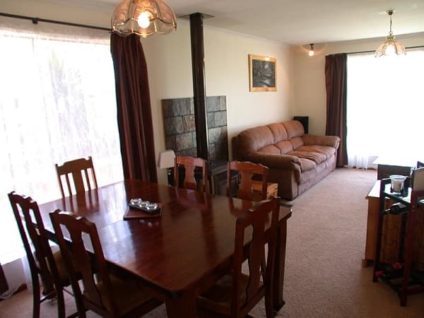 8 Carrai Close, North Tamworth, NSW, 2340, North Tamworth - Thumbnail 2