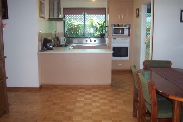 24 Birt Avenue, Surfers Paradise, QLD, 4217, Surfers Paradise - Thumbnail 3