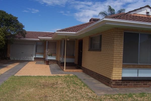 38 Anson Street, Bentley Park, QLD, 4869, Bentley Park - Thumbnail 2