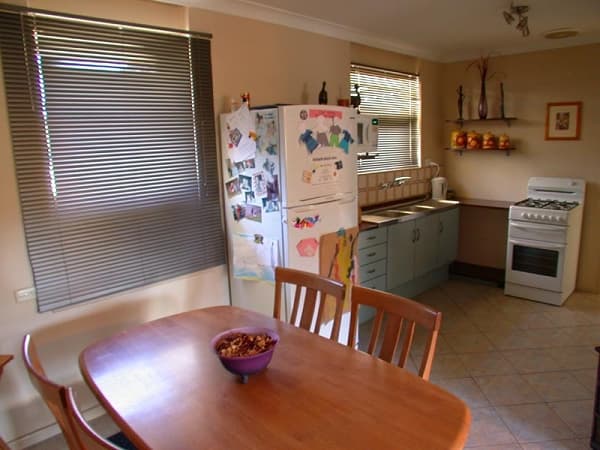 15 Sharon Street, Morphett Vale, SA, 5162, Morphett Vale - Thumbnail 4