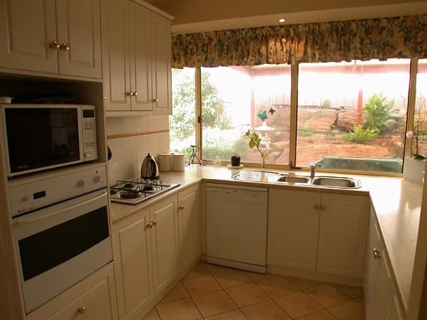 2 Gumnut Rd, Seaford Rise, SA, 5169, Seaford Rise - Thumbnail 4