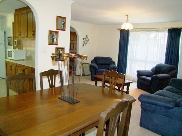 4 Caswell Drive, Hallett Cove, SA, 5158, Hallett Cove - Image 1