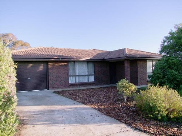 4 Caswell Drive, Hallett Cove, SA, 5158, Hallett Cove - Thumbnail 2