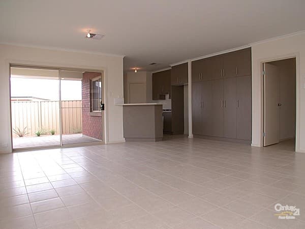 16A Atlantis Avenue, Seaford Meadows, SA, 5169, Seaford Meadows - Thumbnail 3