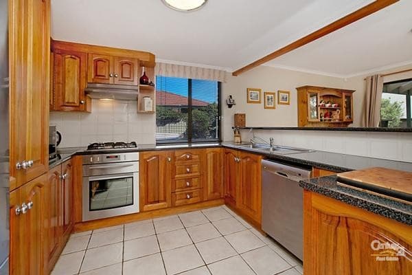 2 Augusta Drive, Seaford Rise, SA, 5169, Seaford Rise - Thumbnail 2