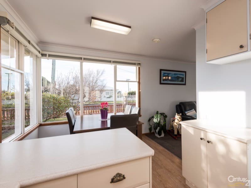 29 Nicholls Street, Devonport, TAS, 7310, Devonport - Thumbnail 3
