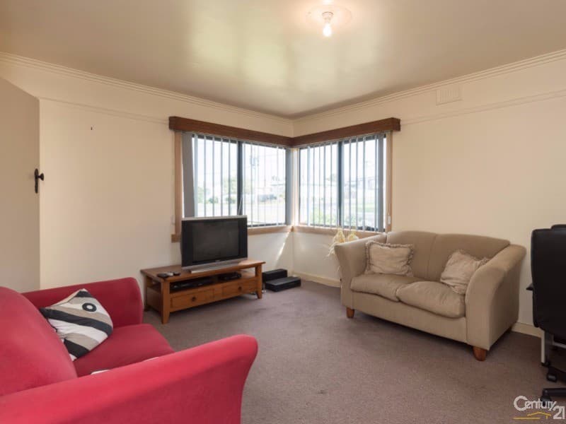 60 Ronald Street, Devonport, TAS, 7310, Devonport - Thumbnail 3