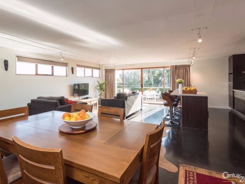 6 Henry Street, Devonport, TAS, 7310, Devonport - Thumbnail 4