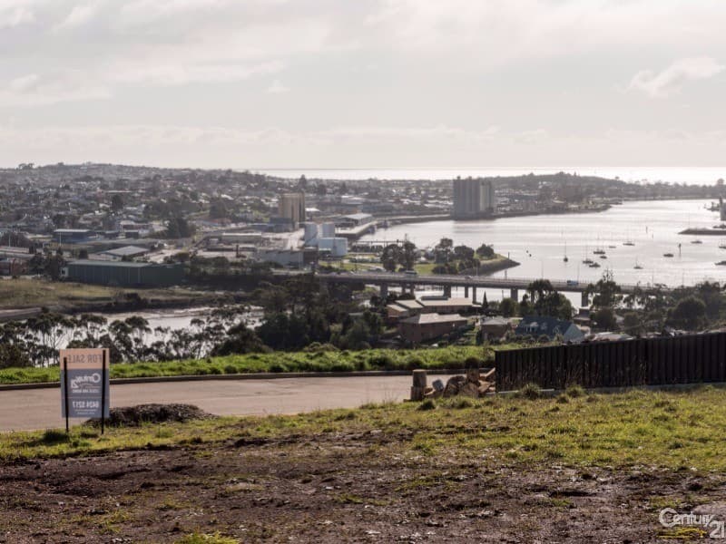 33a Skyline Drive, East Devonport, TAS, 7310, East Devonport - Thumbnail 2