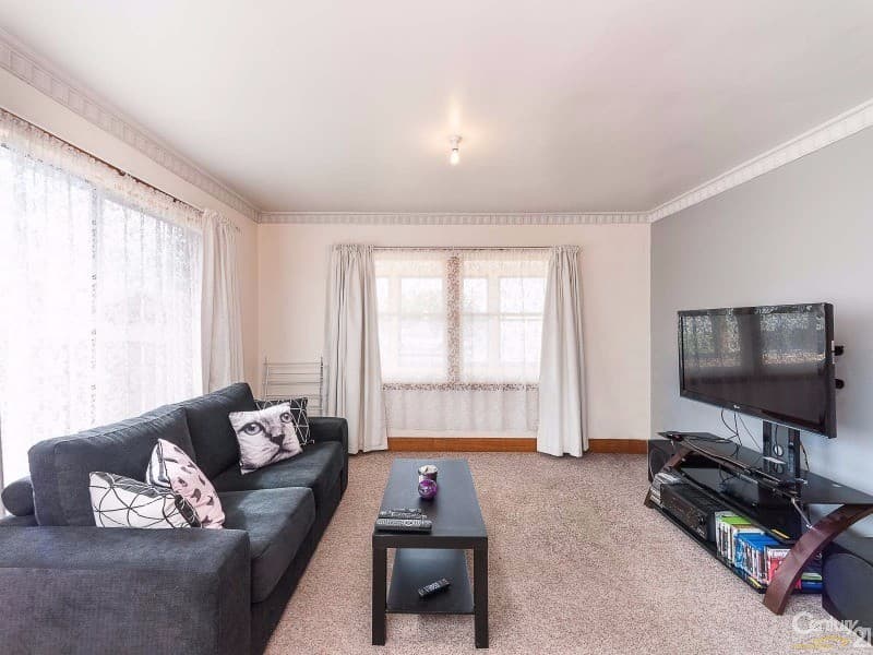 72 Hiller Street, Devonport, TAS, 7310, Devonport - Thumbnail 2