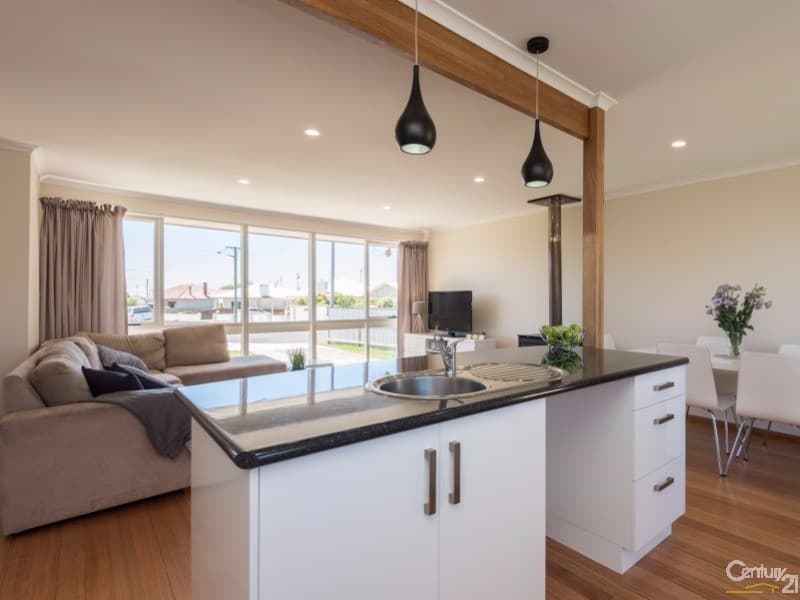 10 Aylett Avenue, Devonport, TAS, 7310, Devonport - Thumbnail 3