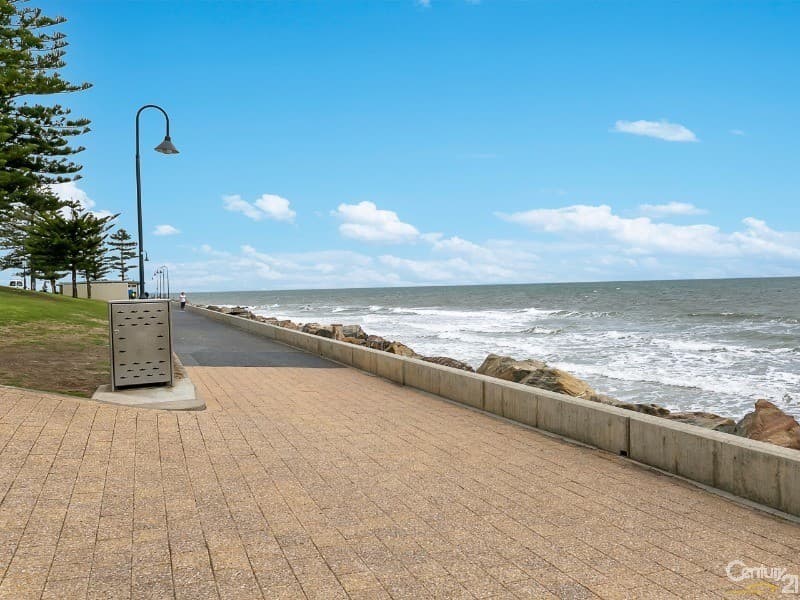 2/17 Robert Street, Glenelg South, SA, 5045, Glenelg South - Thumbnail 2
