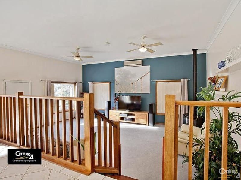 18 Robyn Rd, Winmalee, NSW, 2777, Winmalee - Thumbnail 2