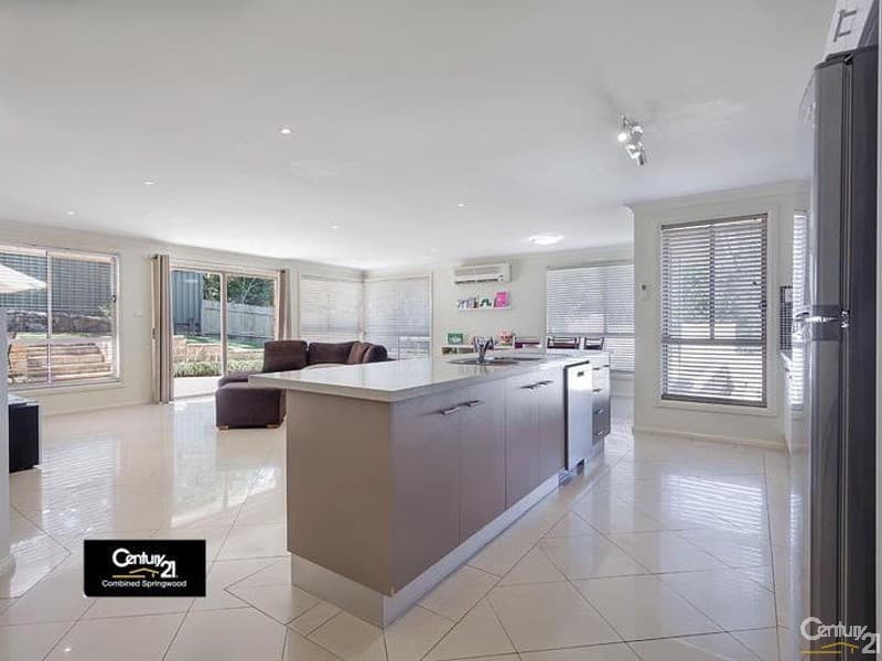 10 Cuddlepie Place, Faulconbridge, NSW, 2776, Faulconbridge - Thumbnail 2