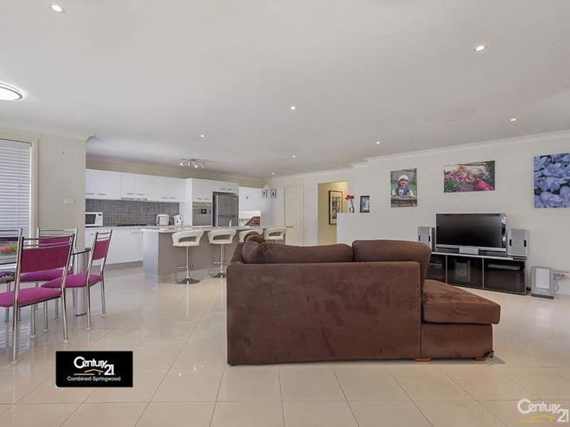 10 Cuddlepie Place, Faulconbridge, NSW, 2776, Faulconbridge - Thumbnail 4