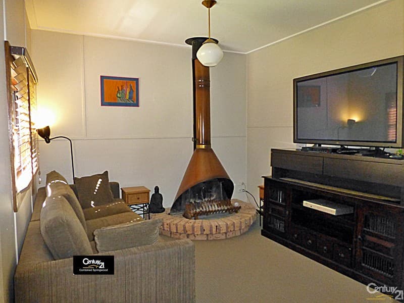 7 The Valley Road, Valley Heights, NSW, 2777, Valley Heights - Thumbnail 2