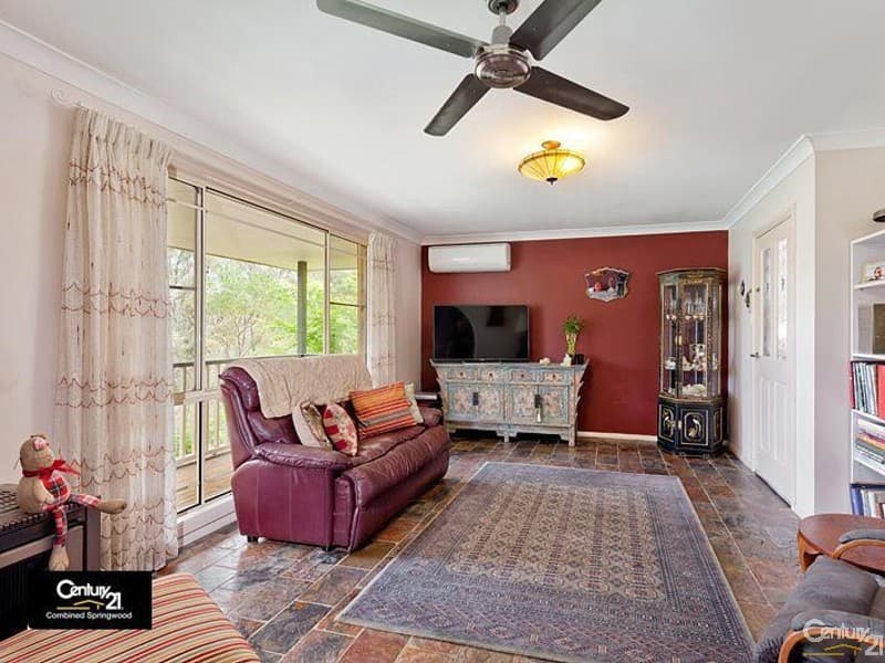 2C Parkes Crescent, Faulconbridge, NSW, 2776, Faulconbridge - Thumbnail 3