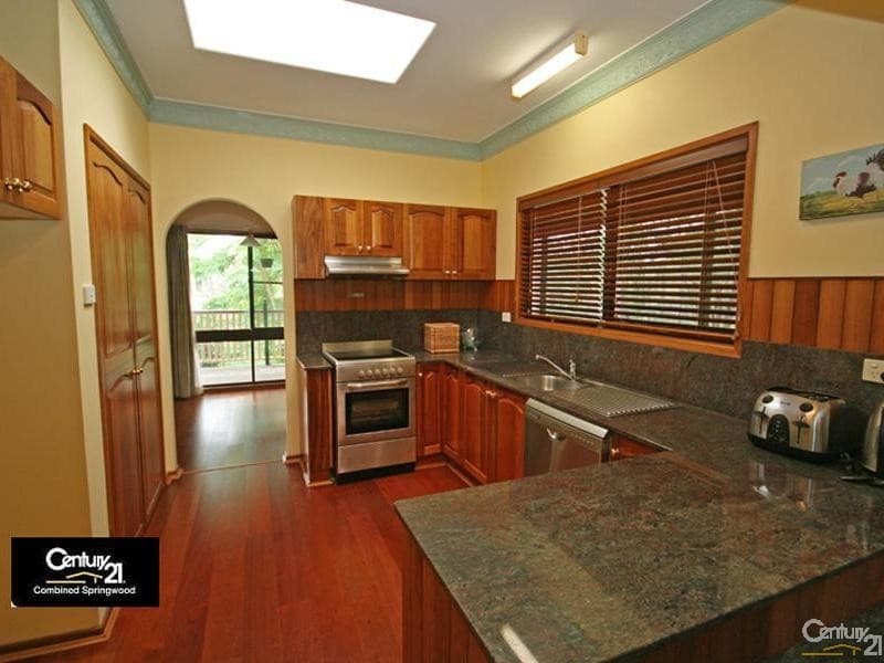 72 Roberts Parade, Hawkesbury Heights, NSW, 2777, Hawkesbury Heights - Thumbnail 3