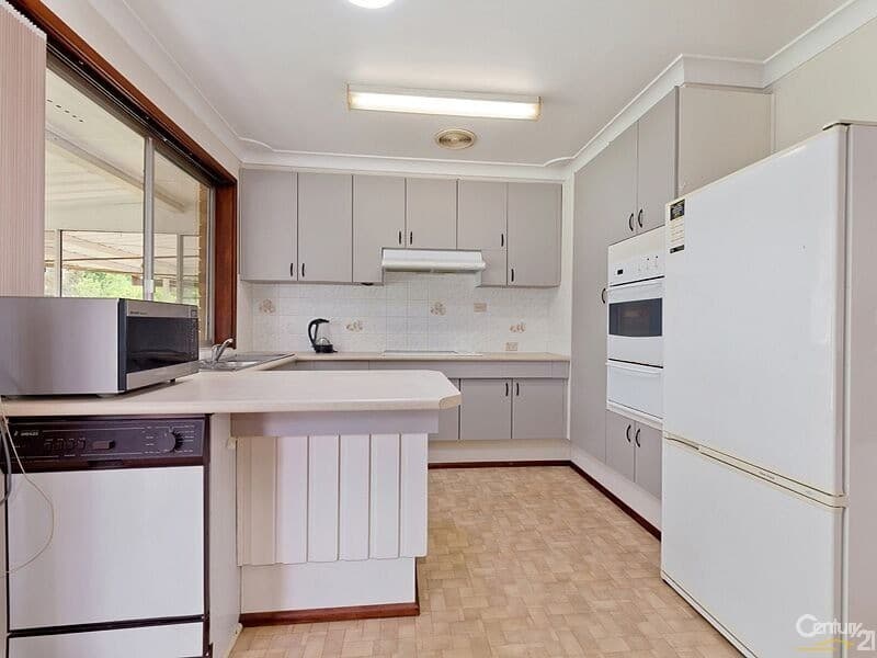 7 Fairway Ave, Springwood, NSW, 2777, Springwood - Thumbnail 3