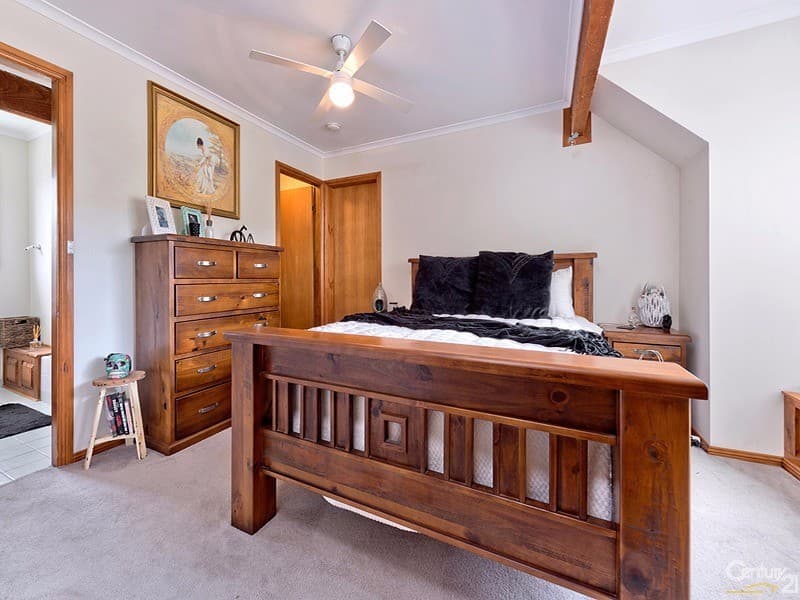 49 Fern Ave, Hazelbrook, NSW, 2779, Hazelbrook - Thumbnail 8