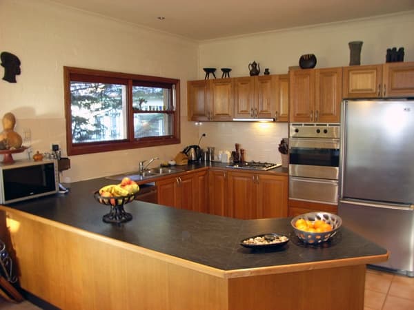 17 Railway Parade, Bullaburra, NSW, 2784, Bullaburra - Thumbnail 2