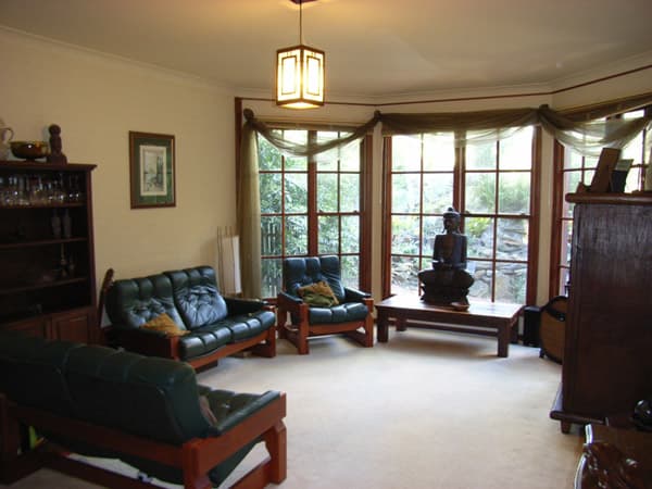 17 Railway Parade, Bullaburra, NSW, 2784, Bullaburra - Thumbnail 3