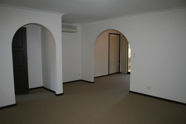 14 Linksview Rd, Springwood, NSW, 2777, Springwood - Thumbnail 2