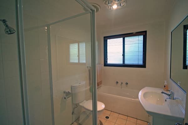 14 Linksview Rd, Springwood, NSW, 2777, Springwood - Thumbnail 6