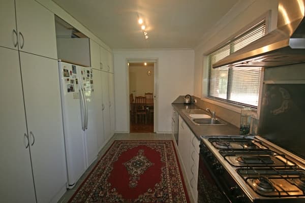 2 Green Pde, Valley Heights, NSW, 2777, Valley Heights - Thumbnail 5