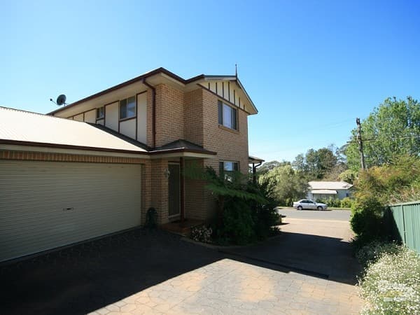 1/12 Springwood Ave, Springwood, NSW, 2777, Springwood - Thumbnail 2