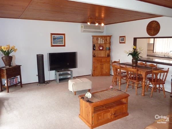 12 Robyn Rd, Winmalee, NSW, 2777, Winmalee - Thumbnail 3