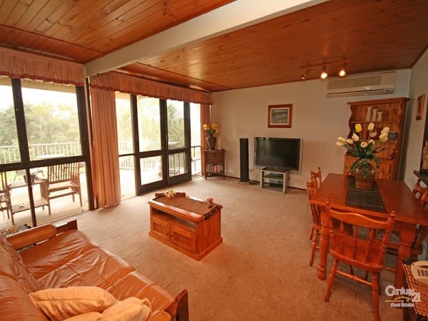 12 Robyn Rd, Winmalee, NSW, 2777, Winmalee - Thumbnail 4