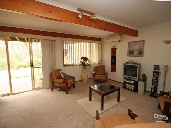 12 Robyn Rd, Winmalee, NSW, 2777, Winmalee - Thumbnail 6