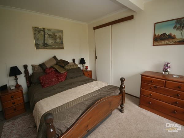 12 Robyn Rd, Winmalee, NSW, 2777, Winmalee - Thumbnail 7