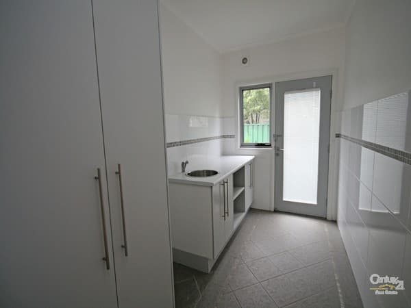 15 Kristine St, Winmalee, NSW, 2777, Winmalee - Thumbnail 8