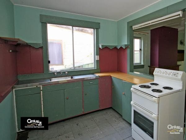 32 Parkes Cres, Faulconbridge, NSW, 2776, Faulconbridge - Thumbnail 4
