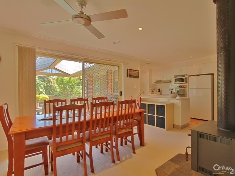 66 Oaklands Road, Hazelbrook, NSW, 2779, Hazelbrook - Thumbnail 5