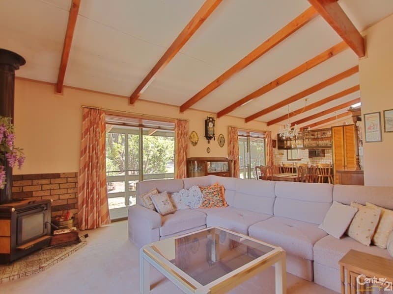 33 Fourth Avenue, Katoomba, NSW, 2780, Katoomba - Thumbnail 4
