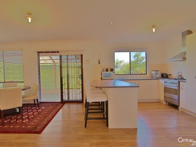 8 Parker Street, Woodford, NSW, 2778, Woodford - Thumbnail 2