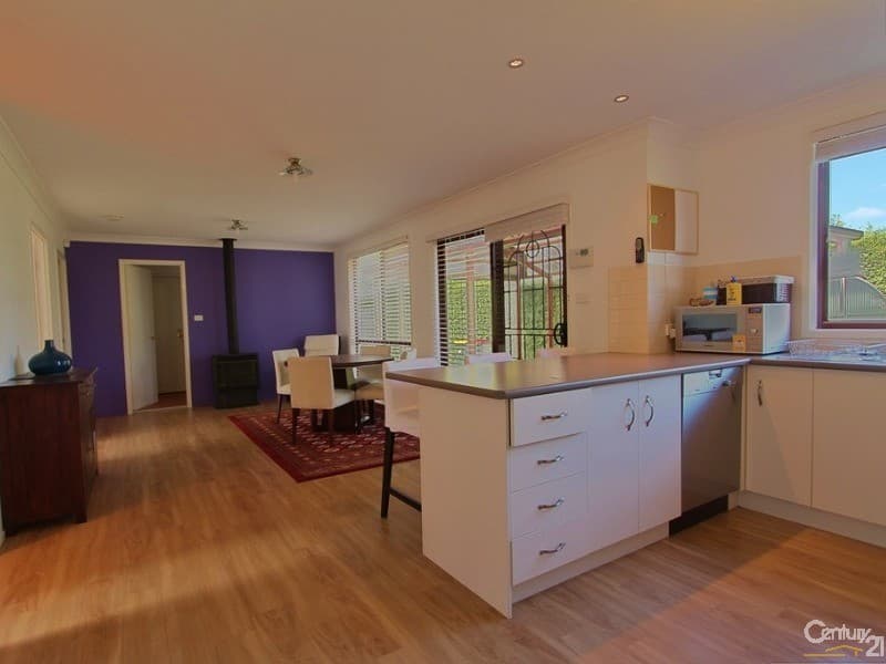 8 Parker Street, Woodford, NSW, 2778, Woodford - Thumbnail 6