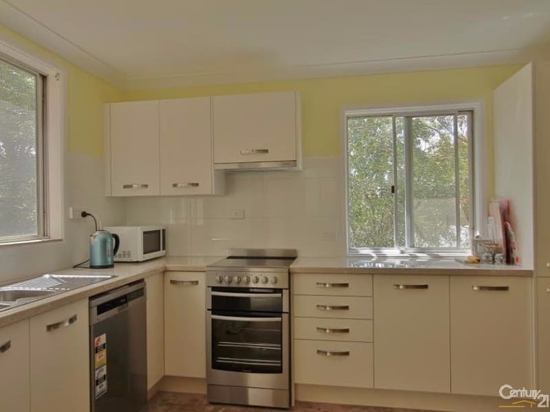 52  Clear View Parade, Hazelbrook, NSW, 2779, Hazelbrook - Thumbnail 3