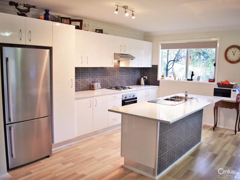 31 Boronia Road, Bullaburra, NSW, 2784, Bullaburra - Thumbnail 2