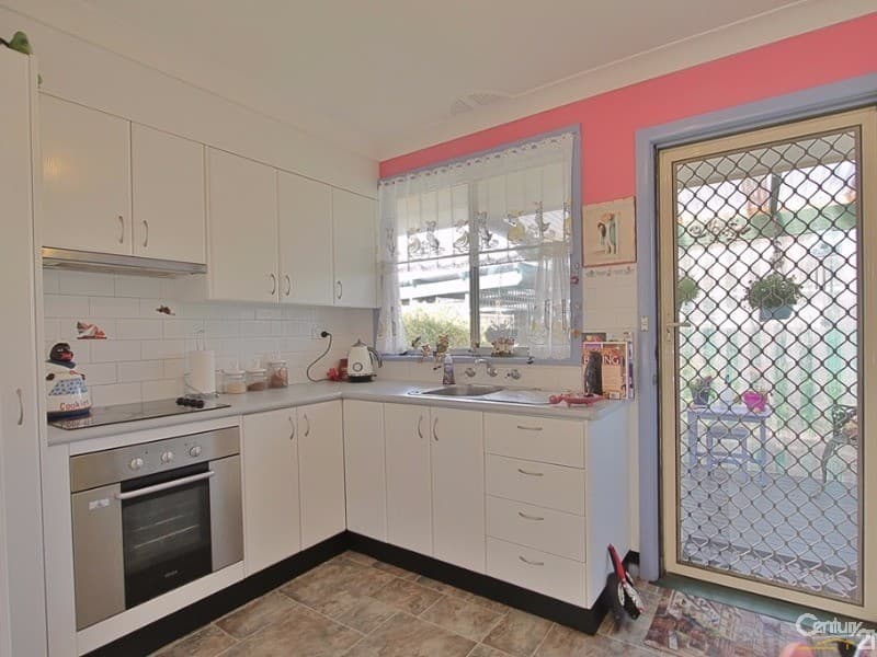 2 Valley Road, Hazelbrook, NSW, 2779, Hazelbrook - Thumbnail 5