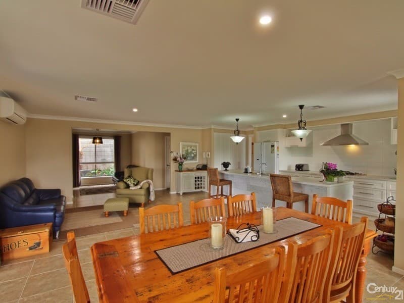 19 Mount View Avenue, Hazelbrook, NSW, 2779, Hazelbrook - Thumbnail 5