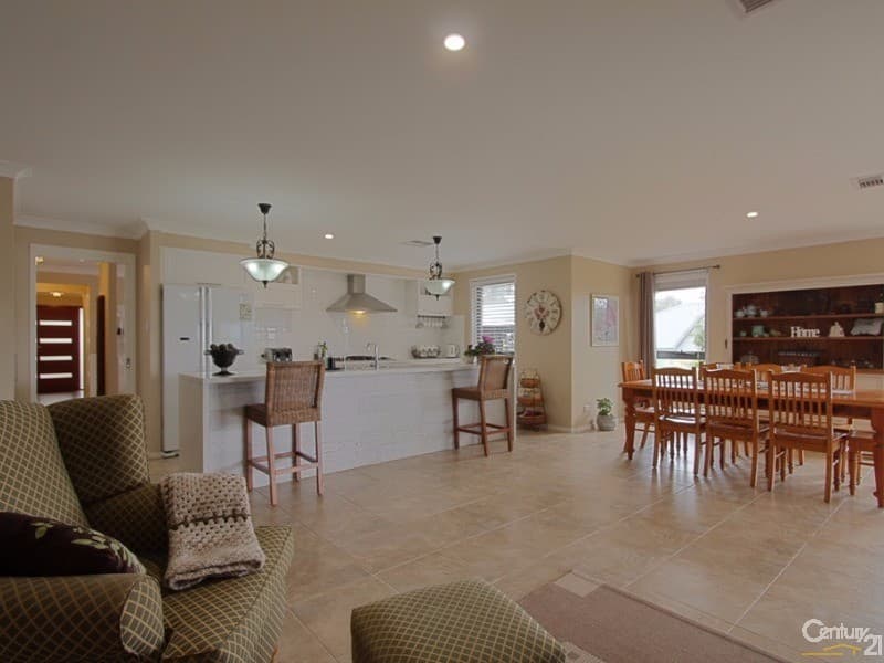 19 Mount View Avenue, Hazelbrook, NSW, 2779, Hazelbrook - Thumbnail 7