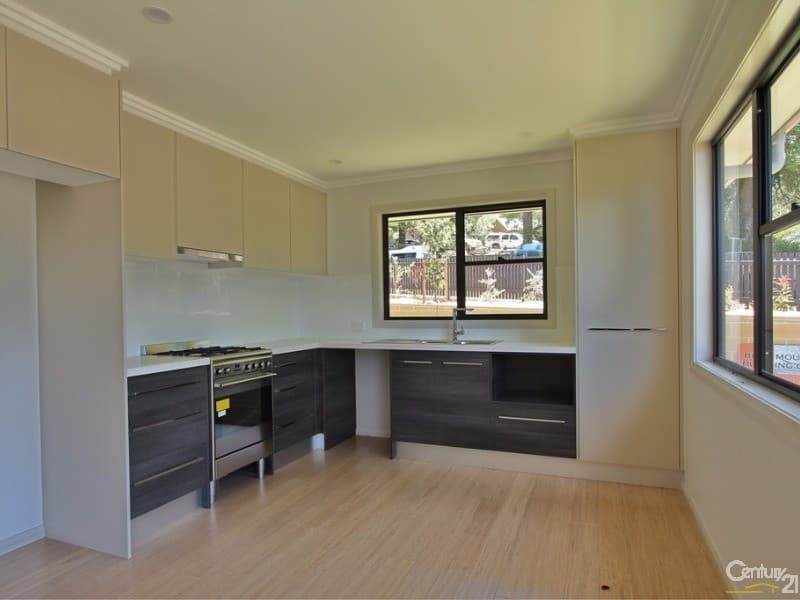 Unit 2/17 Honour Avenue, Lawson, NSW, 2783, Lawson - Thumbnail 2