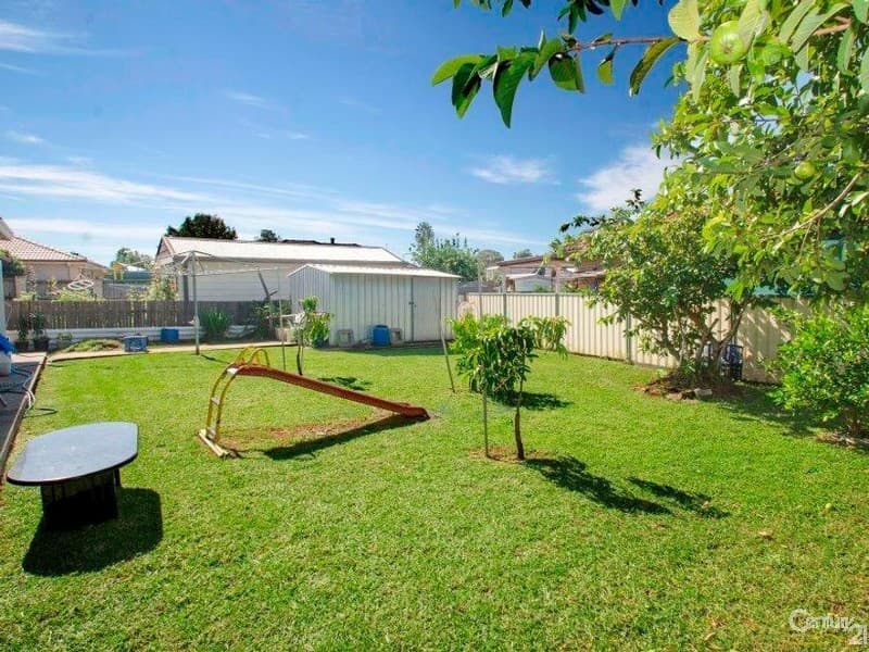 1/95-97 Ware Street, Fairfield, NSW, 2165, Bossley Park - Thumbnail 4