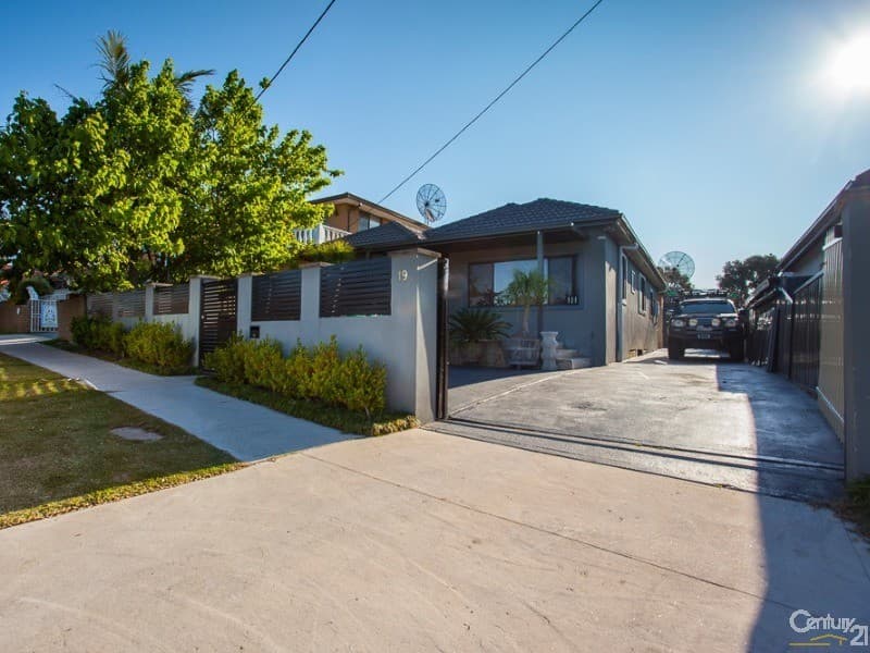 1/95-97 Ware Street, Fairfield, NSW, 2165, Guildford - Thumbnail 2