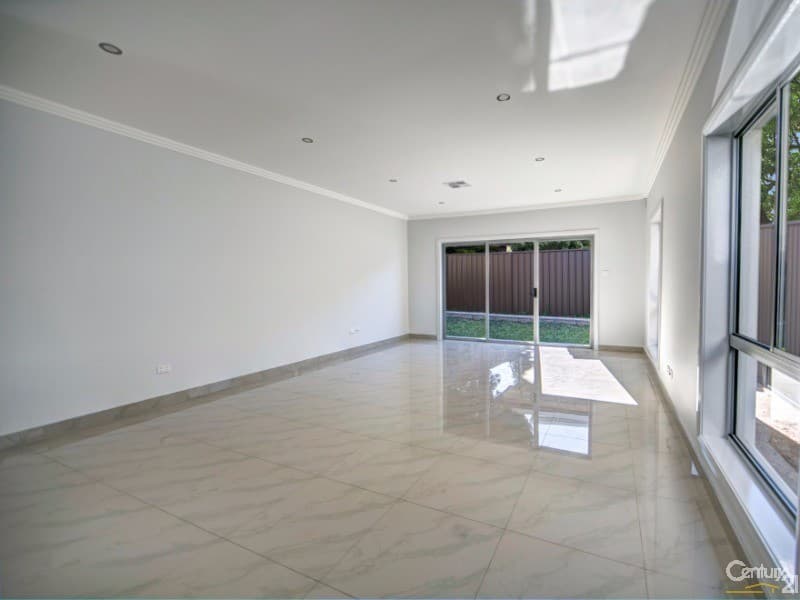 33 Evans Street, Fairfield Heights, NSW, 2165, Fairfield Heights - Thumbnail 2
